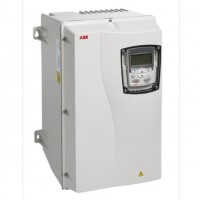 ABB機(jī)器人傳動(dòng)變頻器    ACS355-03E-12A5-4+B063