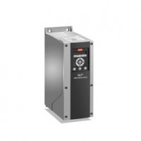 Danfoss基本驅動器FC101 FC-101P7K5T4E5AH3XAXXXXSXXXXAXBXCXXXXDX 380-480V 7.5KW/10PH